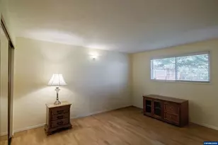 334 13th Av NE, Albany, OR 97321 - Photo 28