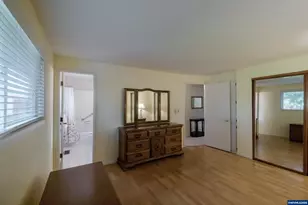 334 NE 13th Ave, Albany, OR 97321 - Photo 18