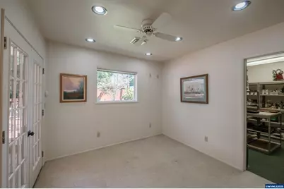 334 NE 13th Av, Albany, OR 97321 - Photo 8