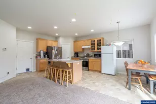 621 Jasmine Cir, Independence, OR 97351 - Photo 8