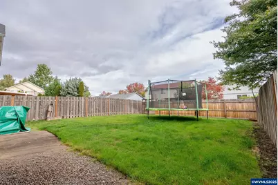 621 Jasmine Cir, Independence, OR 97351 - Photo 26