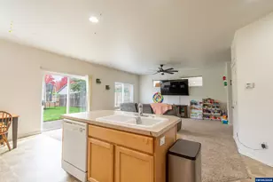 621 Jasmine Cir, Independence, OR 97351 - Photo 12