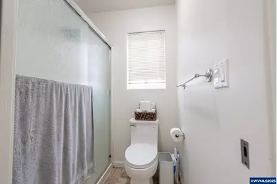 621 Jasmine Cir, Independence, OR 97351 - Photo 20
