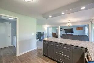 3897 Glenwood Lp SE, Salem, OR 97317 - Photo 8