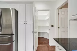 251 Fairview St, Silverton, OR 97381 - Photo 20