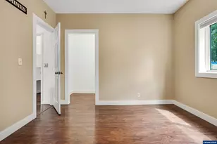 251 Fairview St, Silverton, OR 97381 - Photo 22