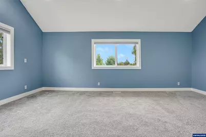 251 Fairview St, Silverton, OR 97381 - Photo 26