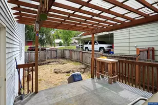 251 Fairview St, Silverton, OR 97381 - Photo 44