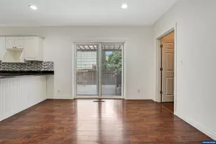 251 Fairview St, Silverton, OR 97381 - Photo 16