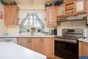 2957 W 10th St, The Dalles, OR 97058 - Photo 8