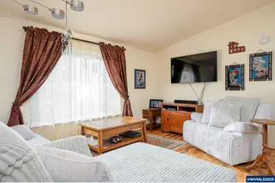 2957 W 10th St, The Dalles, OR 97058 - Photo 8