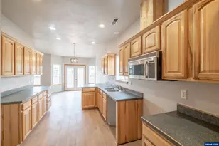 740 SE Alicia St, Sheridan, OR 97378 - Photo 20