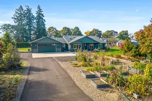 1894 Talbot Rd SE, Jefferson, OR 97352 - Photo 2