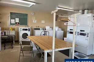 16901 SE Division St, Portland, OR 97217 - Photo 24