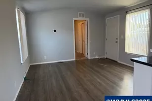 16901 SE Division St, Portland, OR 97217 - Photo 8