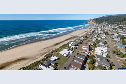 6225 NW Logan Rd, Lincoln City, OR 97367 - Photo 2