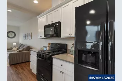 1612 SE Barberry Av, Dallas, OR 97338 - Photo 10