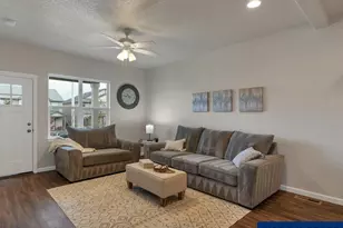 1612 SE Barberry Ave, Dallas, OR 97338 - Photo 4