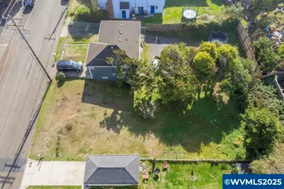 112 SW Lee St, Newport, OR 97365 - Photo 4