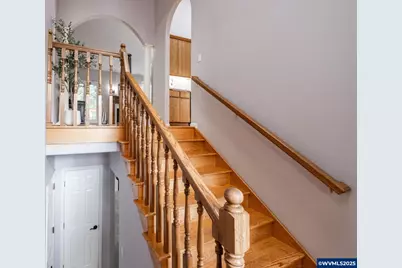 1221 Montgomery Pl NE, Albany, OR 97321 - Photo 4