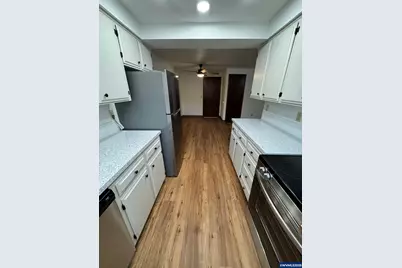 192 SE Atwood Av, Corvallis, OR 97333 - Photo 16