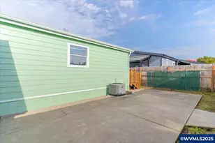 1015 Oak St, Silverton, OR 97381 - Photo 36