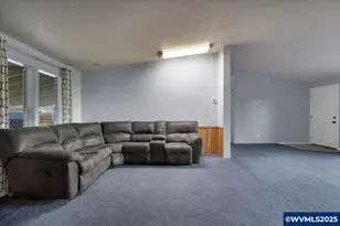 1015 Oak St, Silverton, OR 97381 - Photo 12