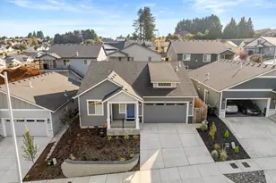 518 Sarah Renee Ave SE, Salem, OR 97306 - Photo 32