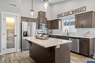 518 Sarah Renee Ave SE, Salem, OR 97306 - Photo 14