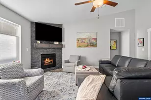 518 Sarah Renee Ave SE, Salem, OR 97306 - Photo 6