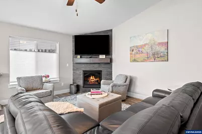 518 Sarah Renee Av SE, Salem, OR 97306 - Photo 8