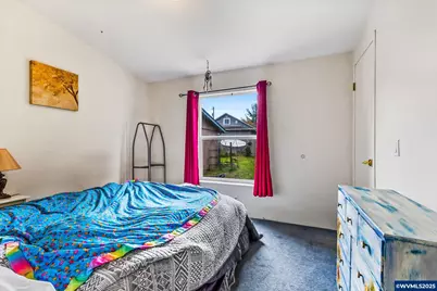 620 N Bay St, Waldport, OR 97394 - Photo 18