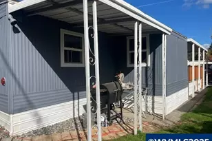 16901 SE Division St, Portland, OR 97236 - Photo 16