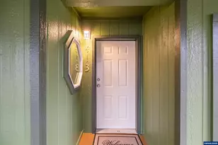 413 SW Butterfield Pl, Corvallis, OR 97333 - Photo 8