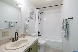 413 SW Butterfield Pl, Corvallis, OR 97333 - Photo 38