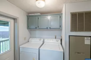 413 SW Butterfield Pl, Corvallis, OR 97333 - Photo 34