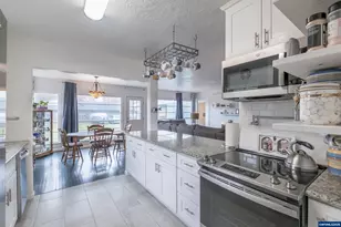 91 W Mary St, Lebanon, OR 97355 - Photo 18