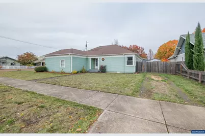 91 W Mary St, Lebanon, OR 97355 - Photo 2