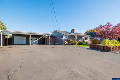 135 S 21st St, Philomath, OR 97370 - Photo 2