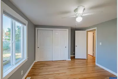 135 S 21st St, Philomath, OR 97370 - Photo 20