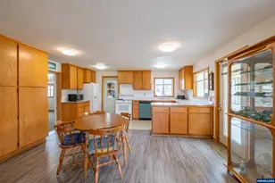 11844 Belden Dr SE, Aumsville, OR 97325 - Photo 10