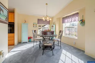 38129 Weirich Dr, Lebanon, OR 97355 - Photo 8