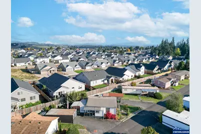 340 NE Crest St #71, Sublimity, OR 97385 - Photo 2