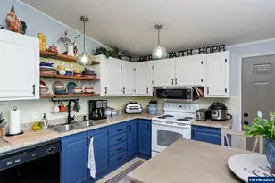 340 NE Crest St, Sublimity, OR 97385 - Photo 16