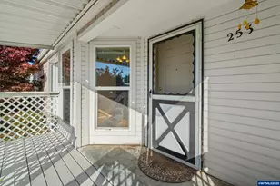 300 SE Lacreole Dr, Dallas, OR 97338 - Photo 26