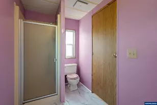 300 SE Lacreole Dr, Dallas, OR 97338 - Photo 24