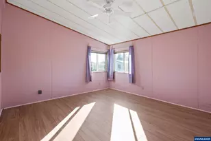 300 SE Lacreole Dr, Dallas, OR 97338 - Photo 20