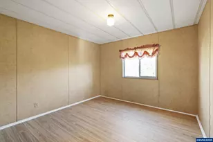 300 SE Lacreole Dr, Dallas, OR 97338 - Photo 14