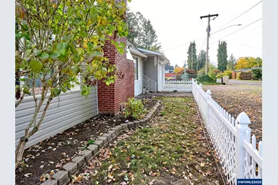 1305 Main St SE, Albany, OR 97322 - Photo 2