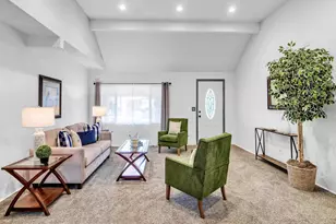 831 W Oak St, Lebanon, OR 97355 - Photo 8